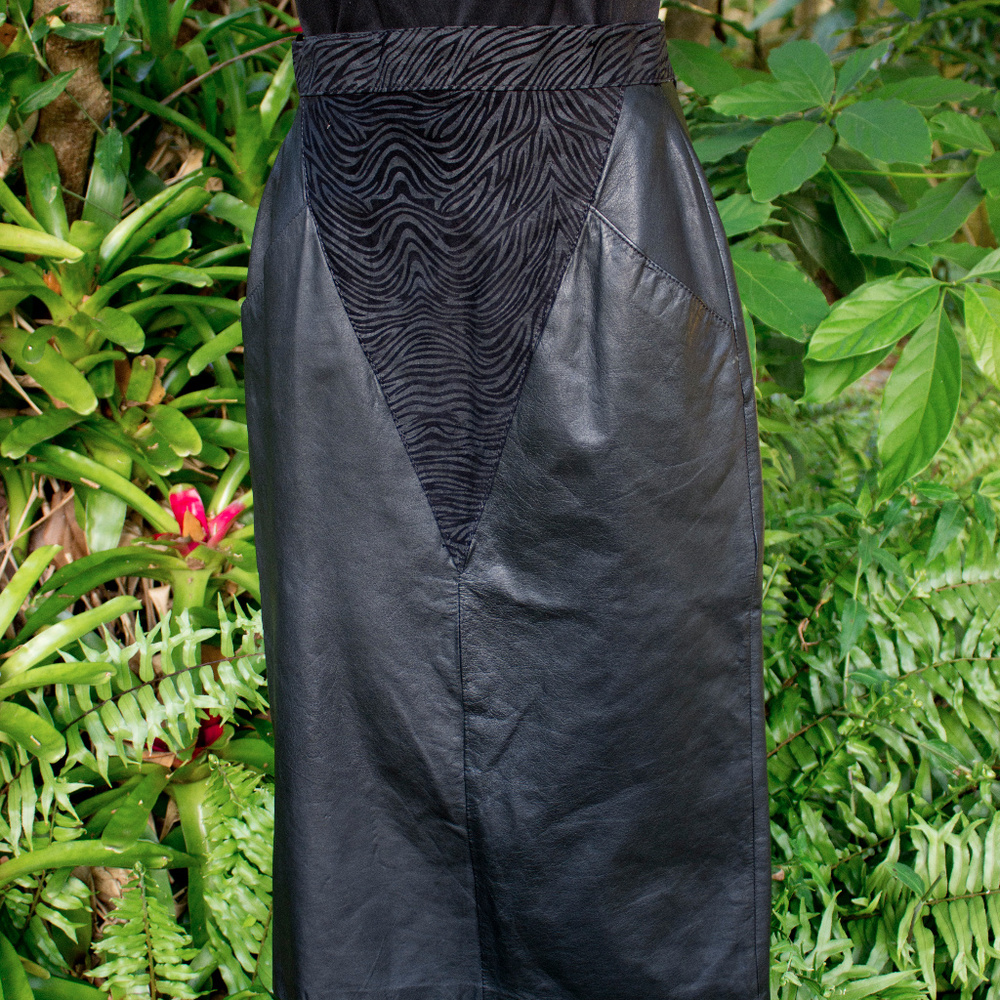 Leather Pencil Skirt - Vintage - Tiger Stripe - Picture 2 of 6
